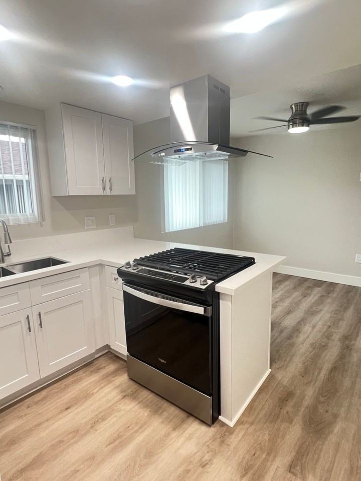 Upstairs 2 Bed 1 Bath in La Habra, Fully Renovated! 1 Car Garage Included! - Photo 6 of 28