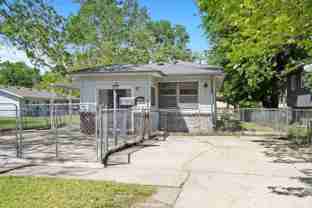 730 W 12th St - Photo 1 of 1
