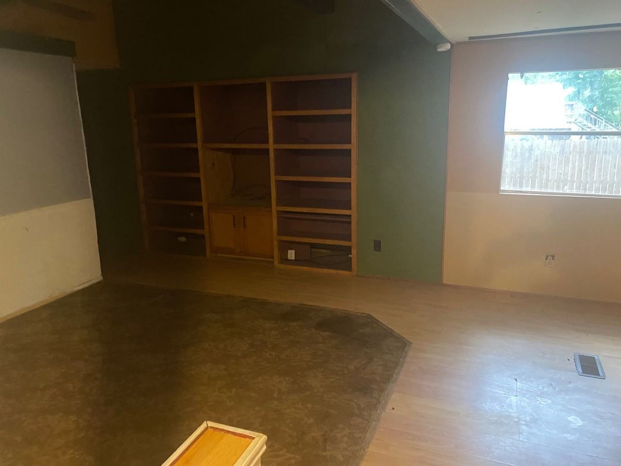 2312 Sledge St - Photo 2 of 6