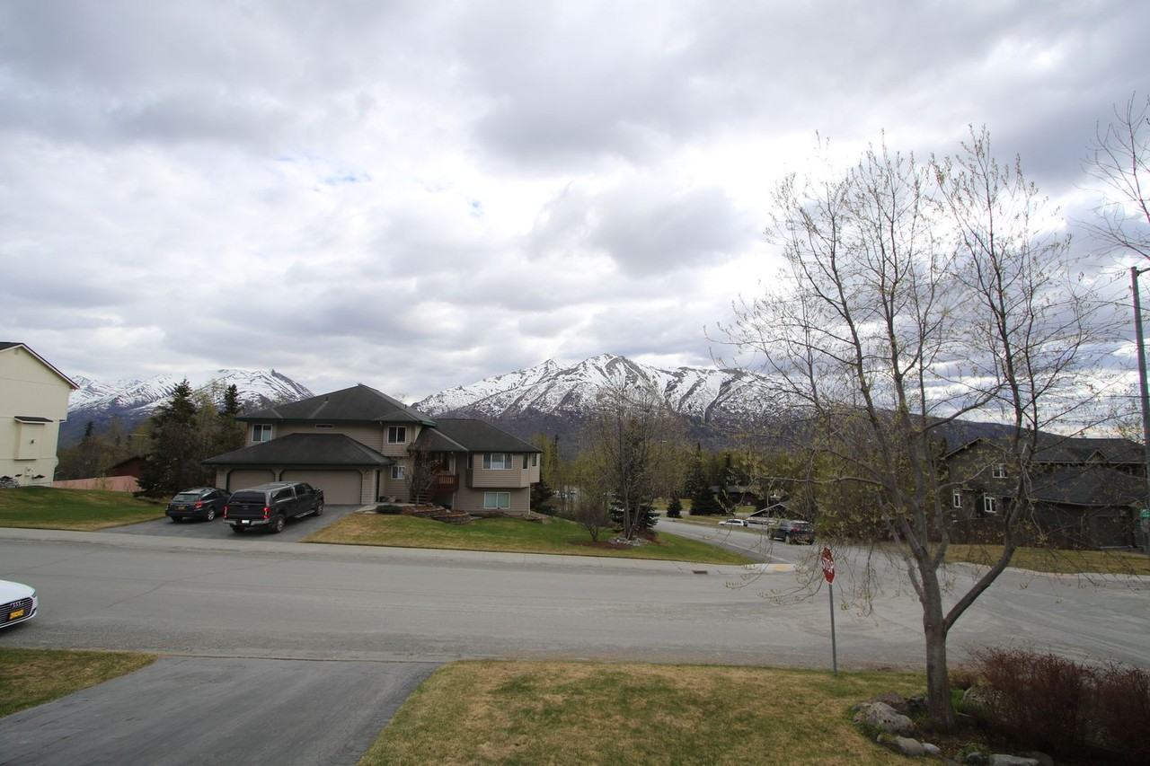 20407 Philadelphia Way - Photo 2 of 50