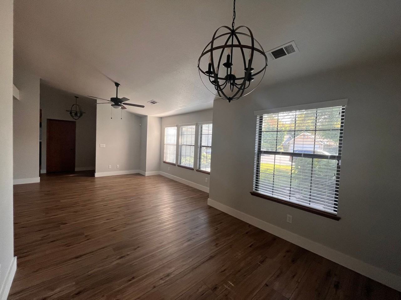 540 N Peppertree St - Photo 5 of 28