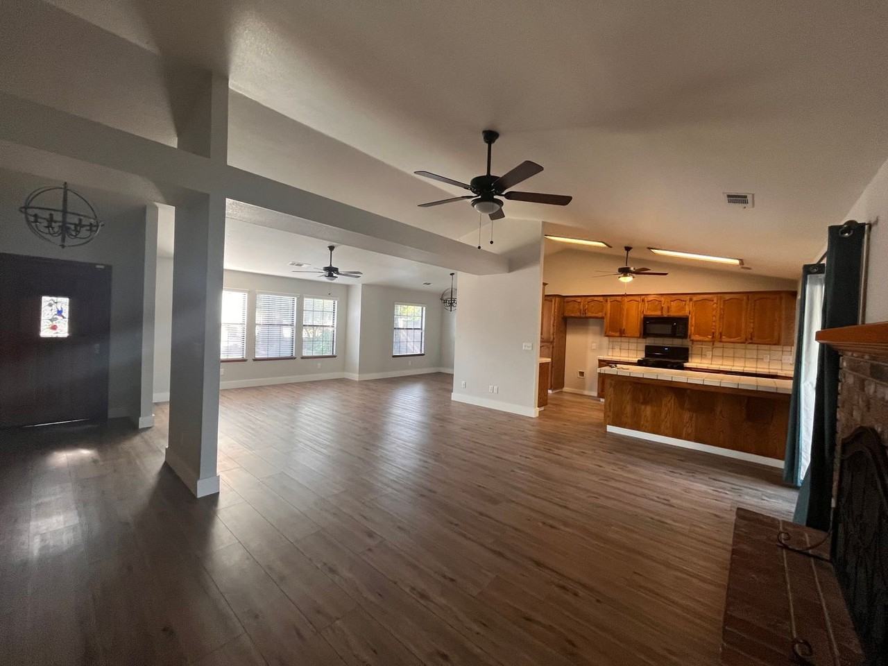 540 N Peppertree St - Photo 7 of 28