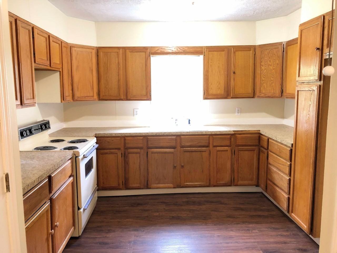 528 N Grandview St - Photo 2 of 17