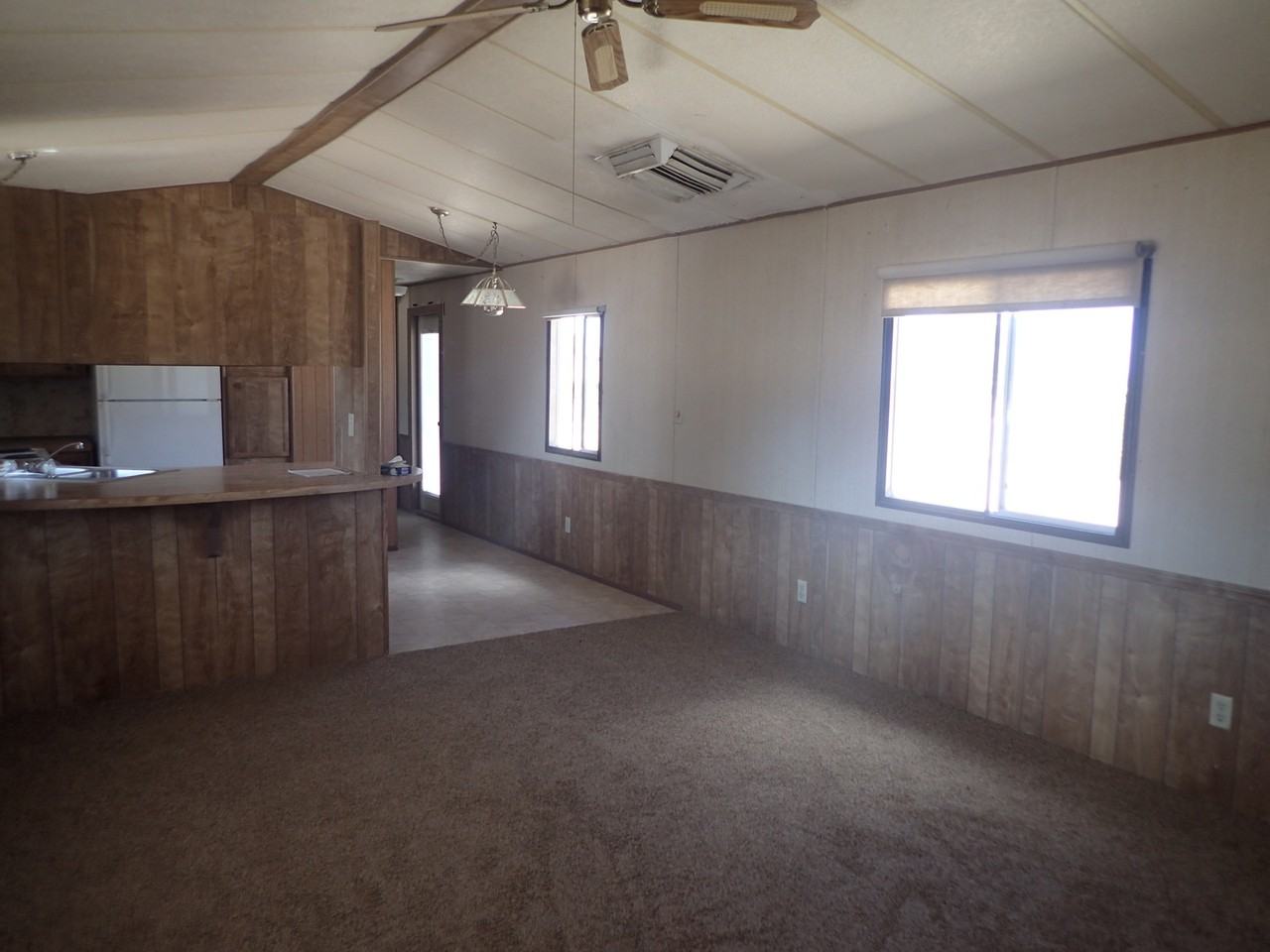1126 Strecker St - Photo 2 of 9