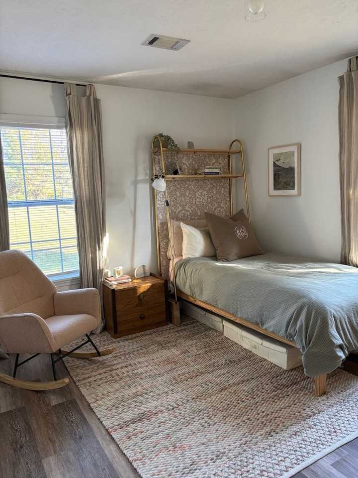 700 Ethan Ln - Photo 5 of 14