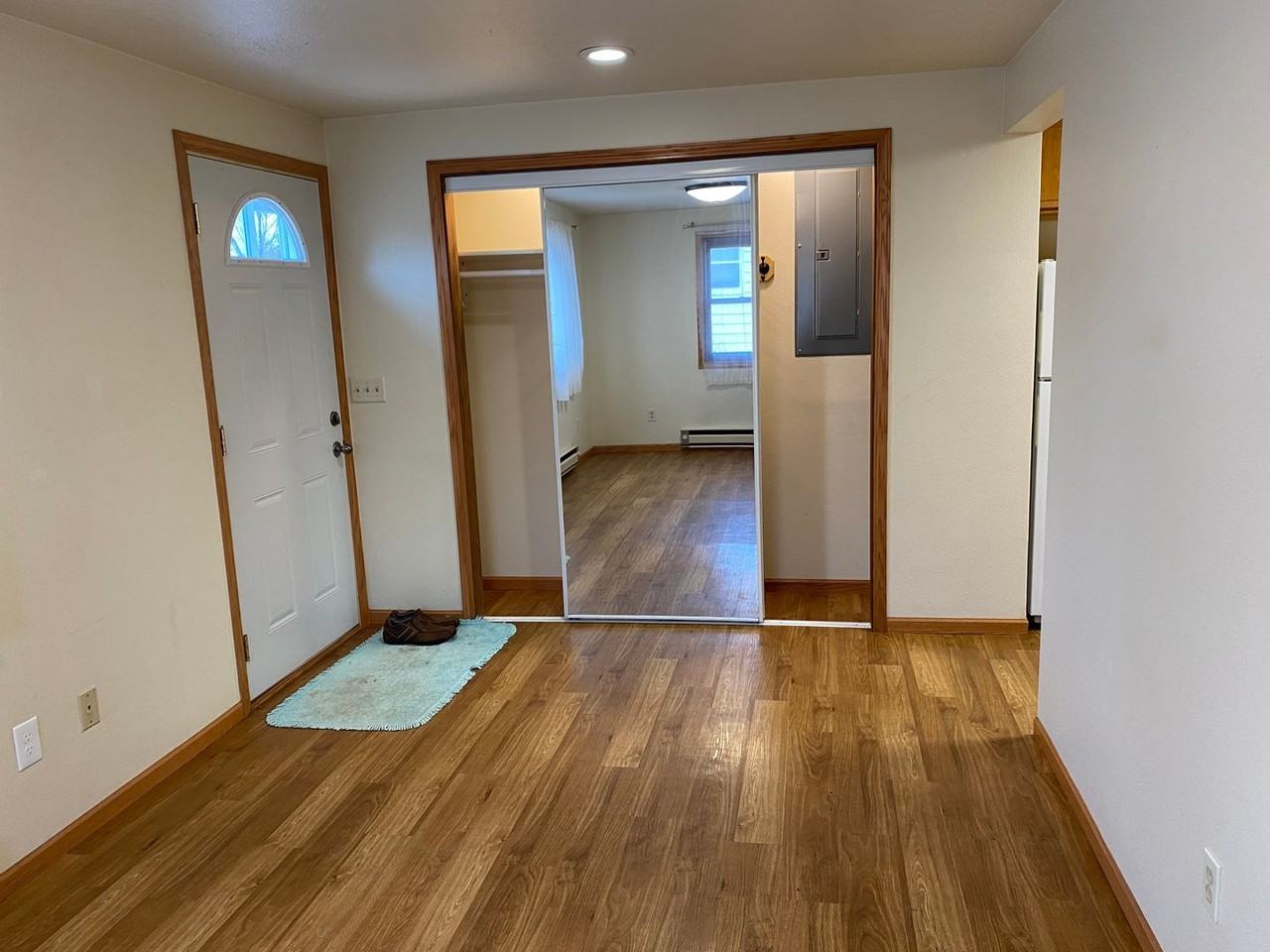 1034 S 7th Ave - Photo 3 of 13