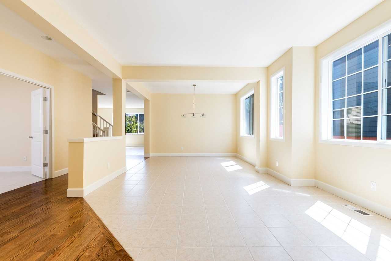 11892 178th Pl Ne - Photo 3 of 21