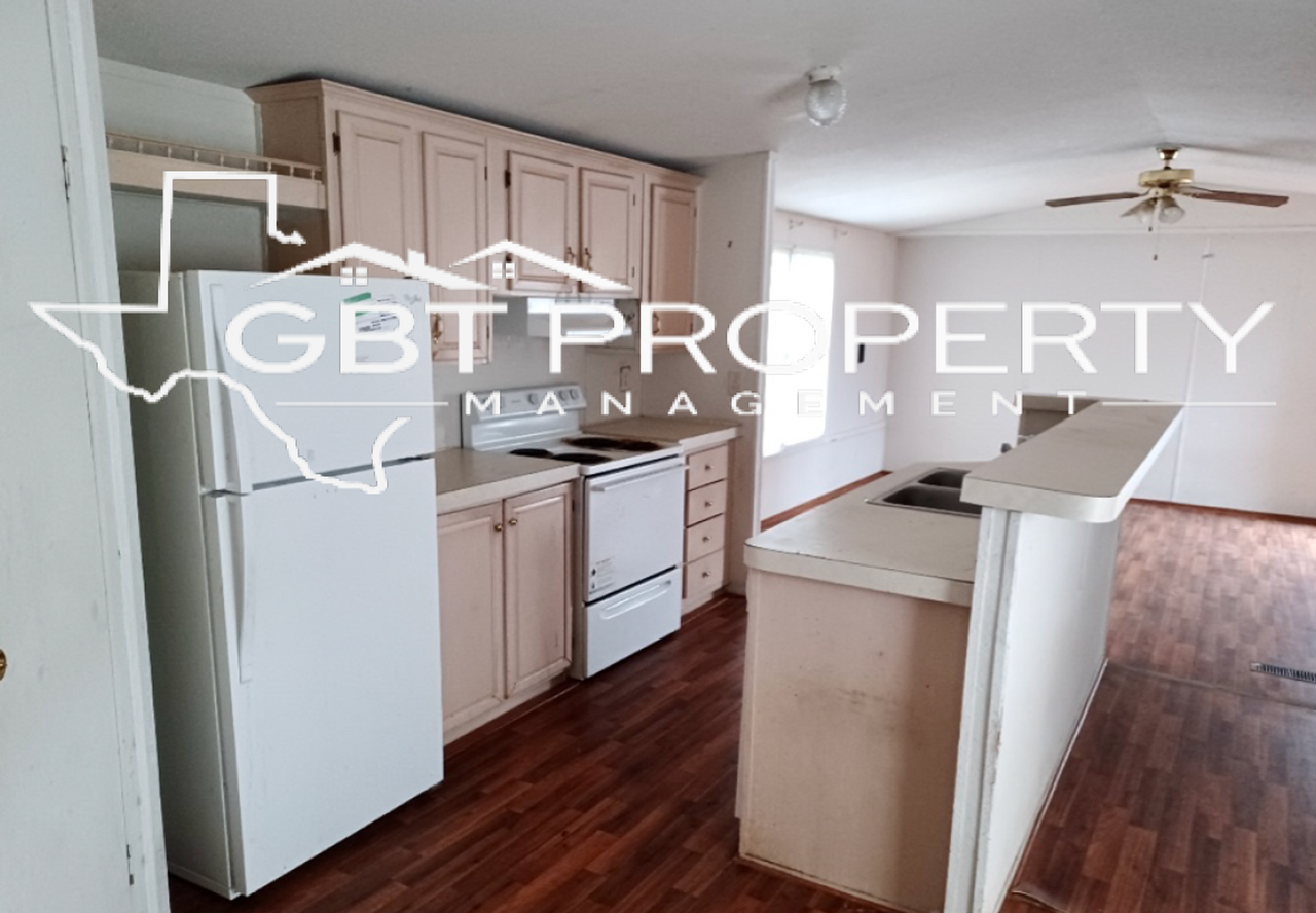 509 Maple St - Photo 4 of 11