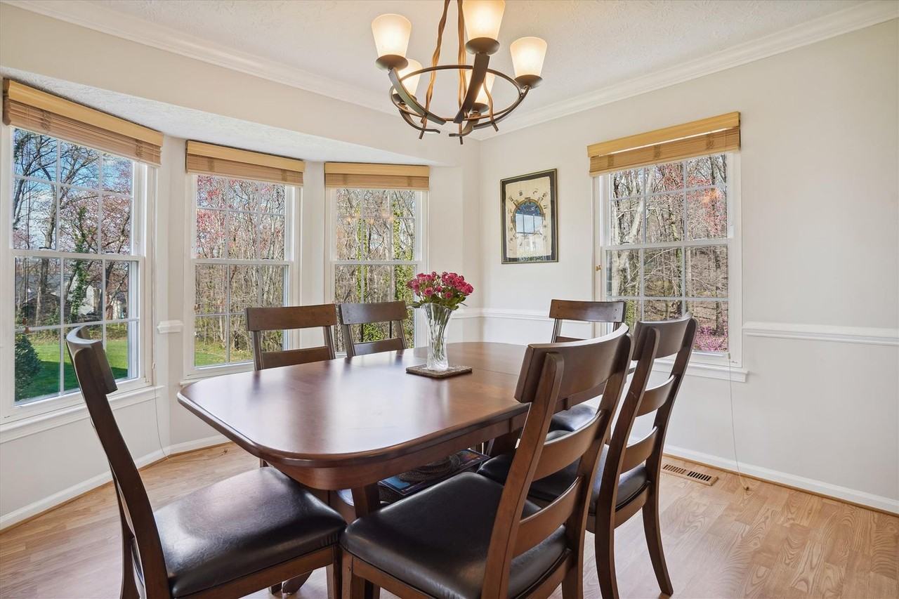 3438 Austin Ct - Photo 4 of 28