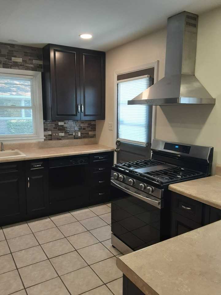 507A 31st Ave N - Photo 3 of 17