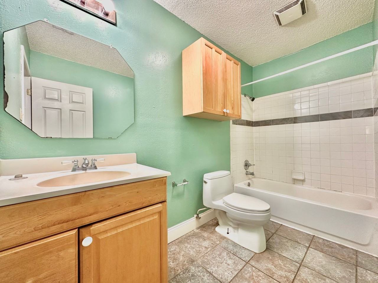 3911 Avenue C - Photo 6 of 14