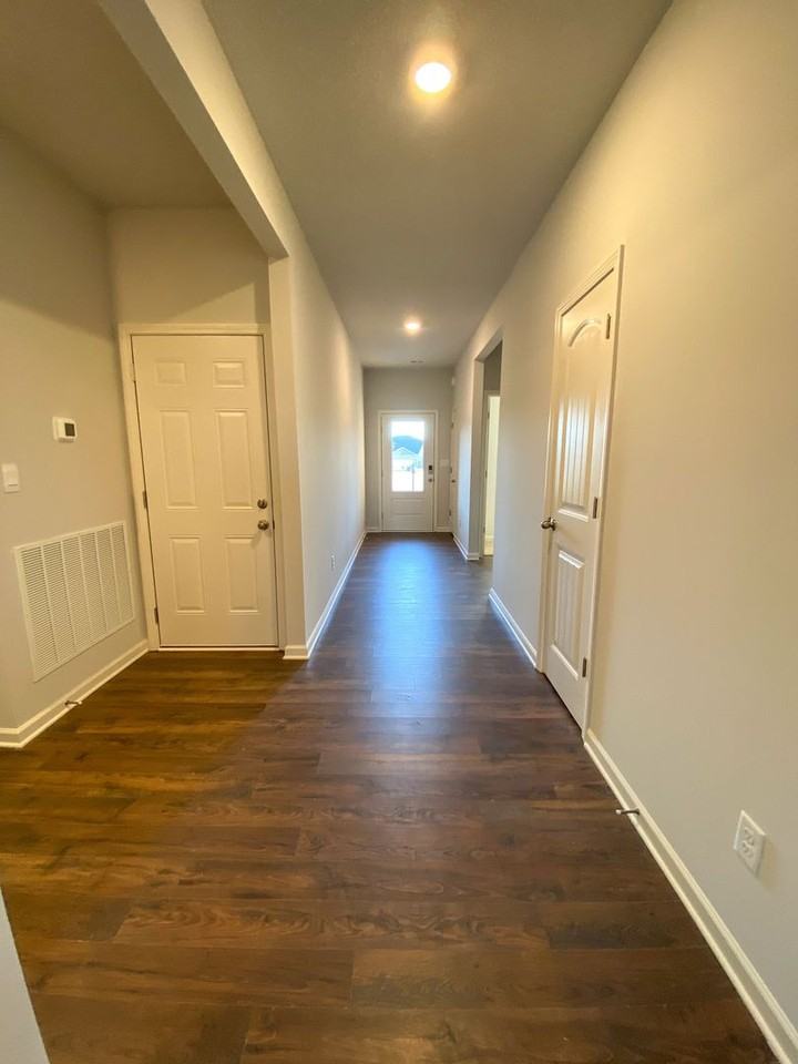 15 Sydney Cir - Photo 2 of 28