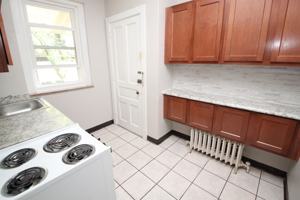 featured image of 341 S Highland Ave