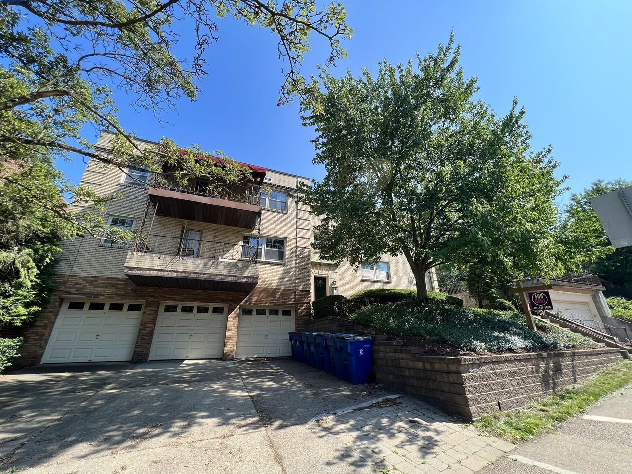 BARTLETT - 5559 -- 302 - Photo 3 of 8