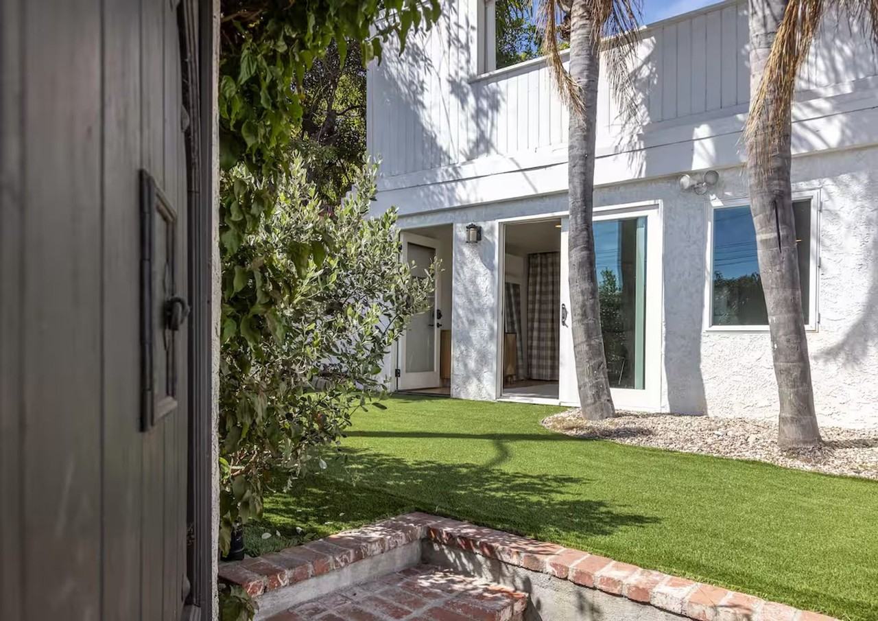 21563 Pacific Coast Hwy - Photo 7 of 22