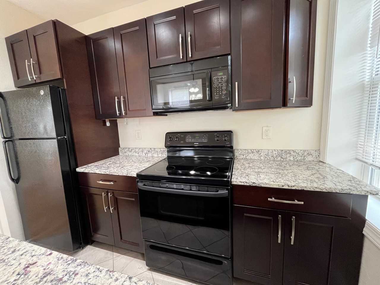 Fairmount 440 - Photo 3 of 22