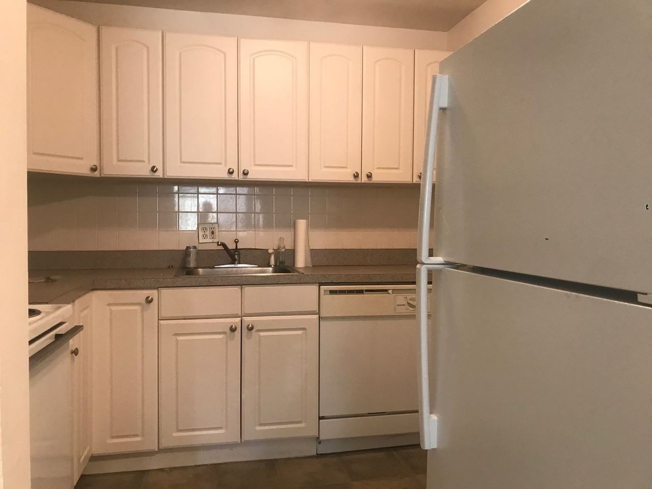 09 Embassy Road - Photo 7 of 20