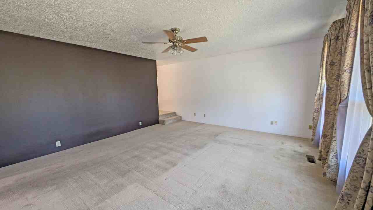 1841 Ne Carole Ct - Photo 5 of 26