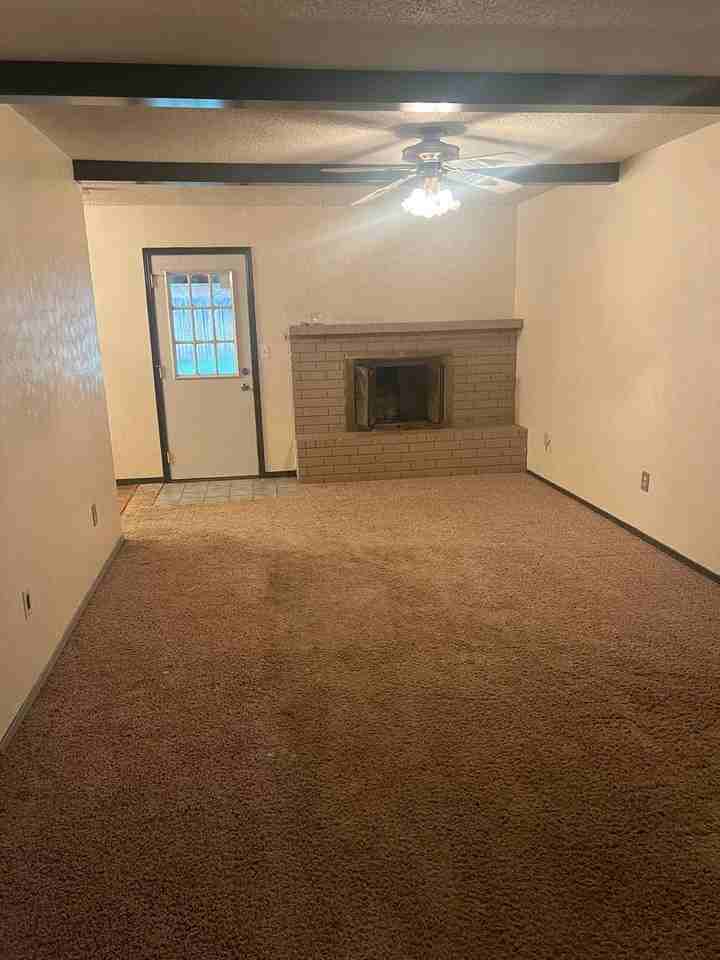 7 Thunderbird Dr - Photo 7 of 20