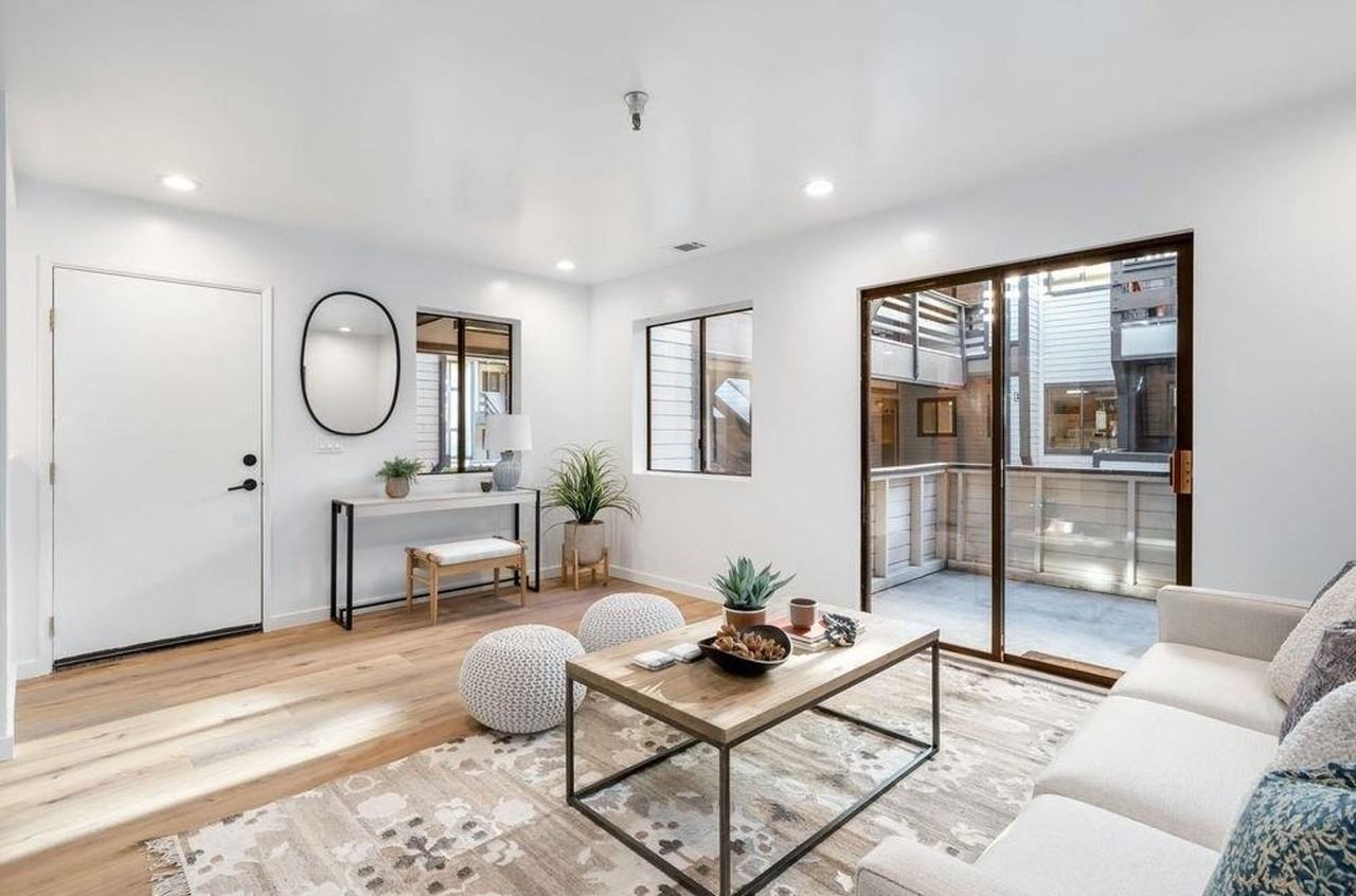 55 Stenner St Apt B - Photo 3 of 20