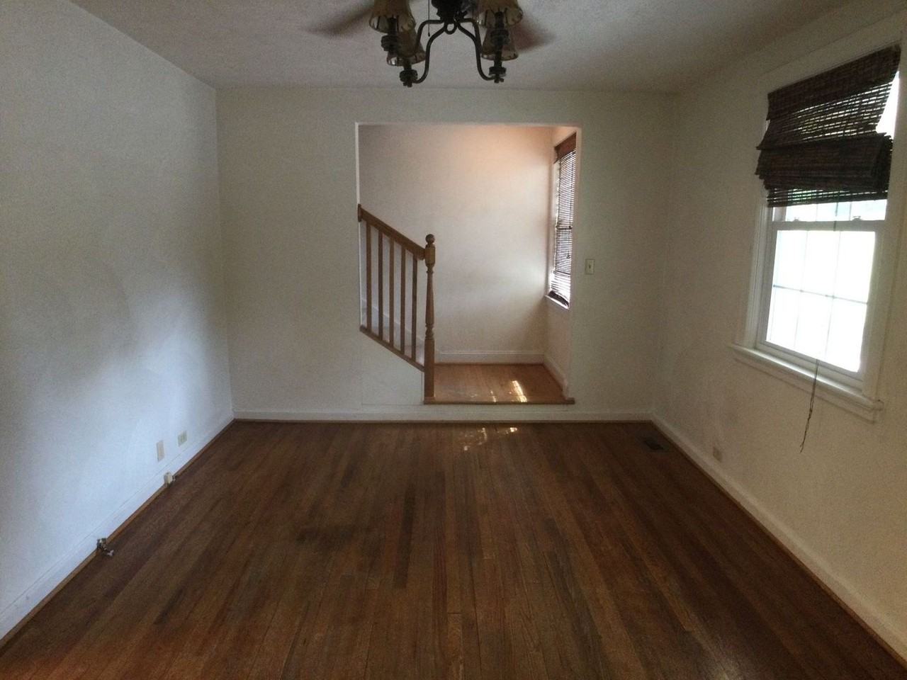 125 Monroe St - Photo 2 of 18