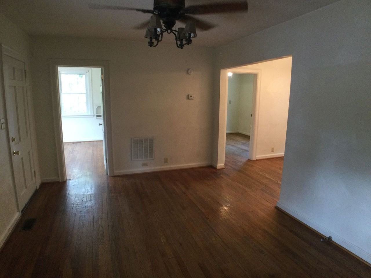 125 Monroe St - Photo 3 of 18