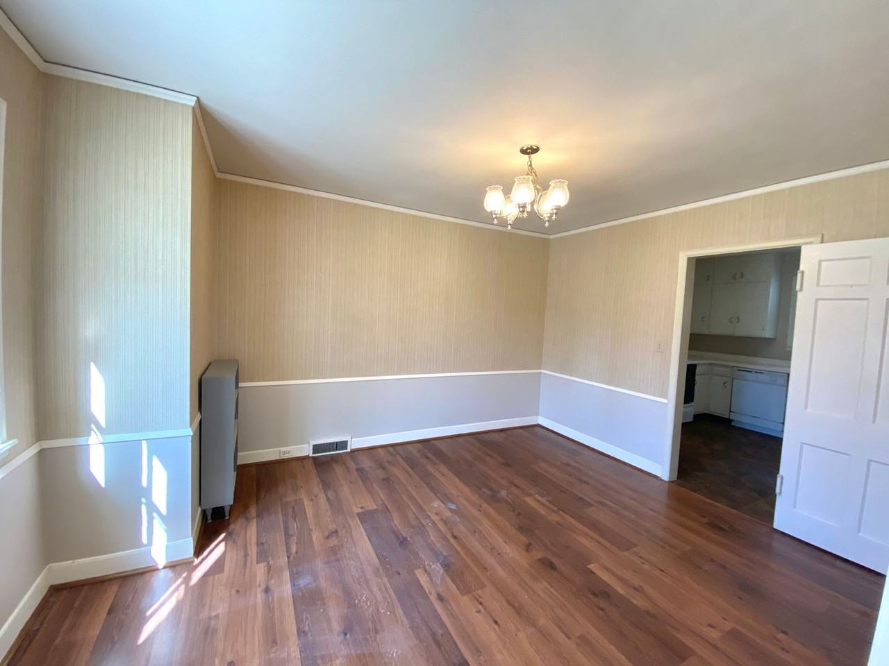 1215 14th Ave N - Photo 6 of 33