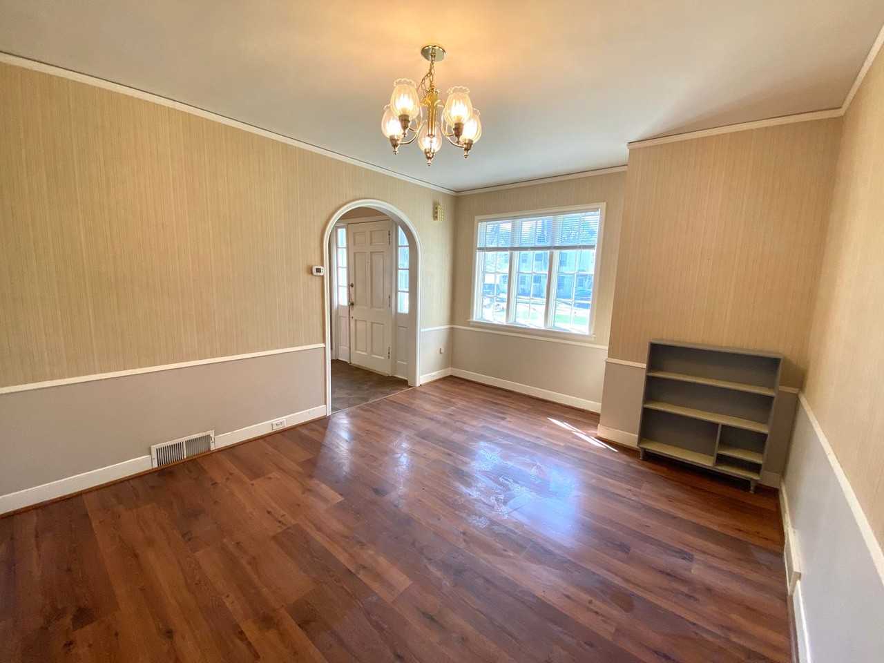 1215 14th Ave N - Photo 7 of 33