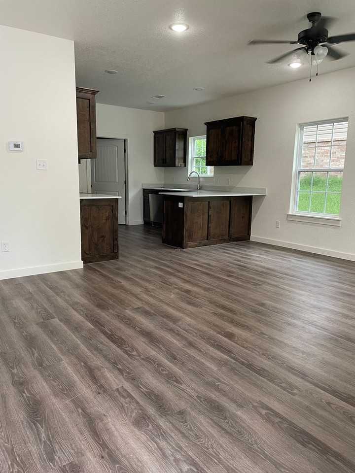 503 Lafayette St - Photo 2 of 10