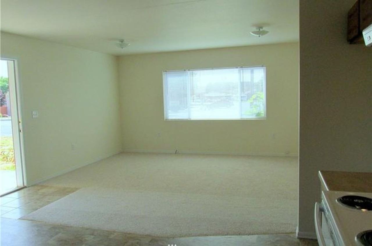 622 S Lake Ave - Photo 4 of 11