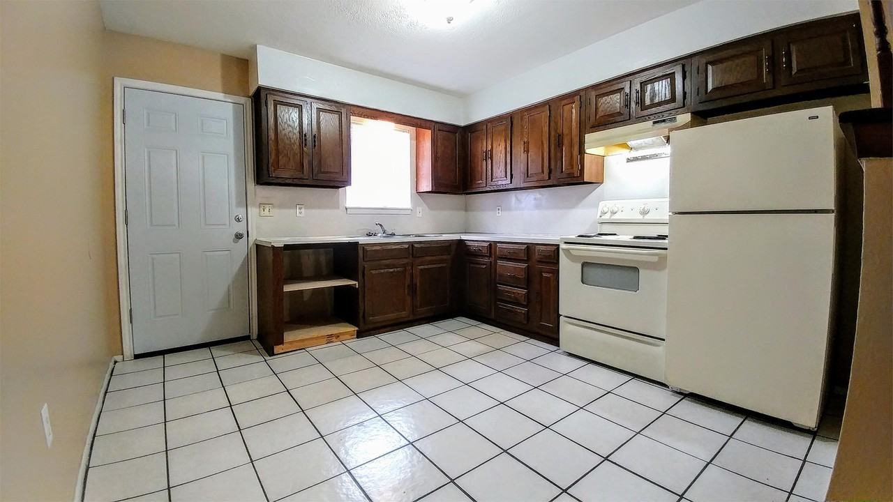 12163 Jaysid Street - Photo 2 of 6