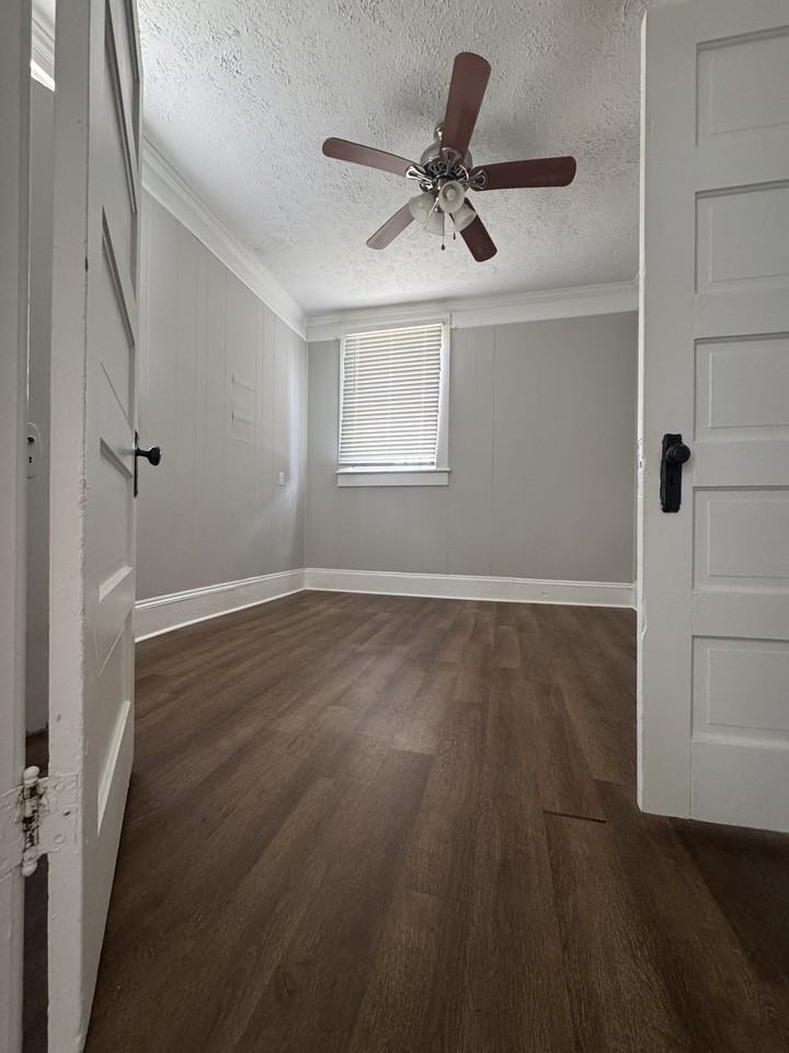 Downie - 406-A Durden St. - Photo 6 of 6