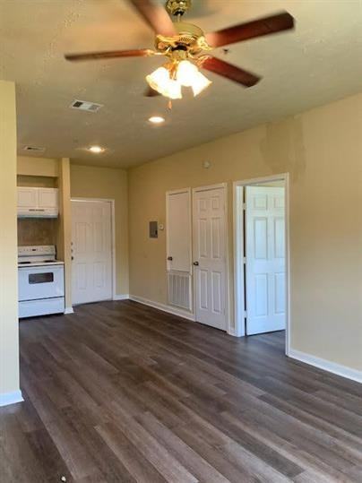 Yellowstone Boulevard 4720 - Photo 5 of 6