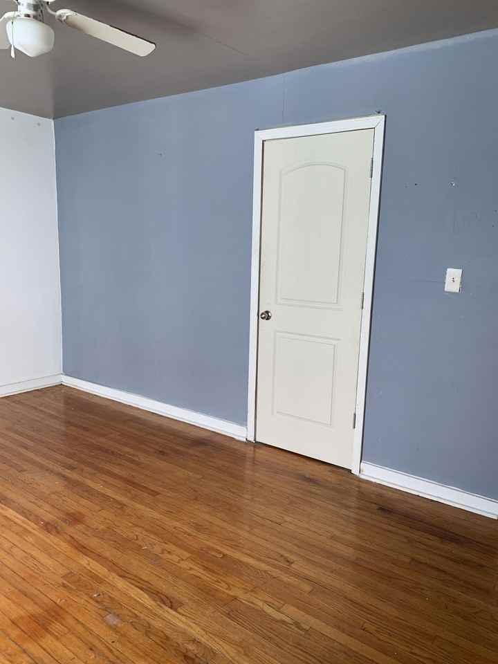306 1/2 E Prospect Terrace - Photo 6 of 11