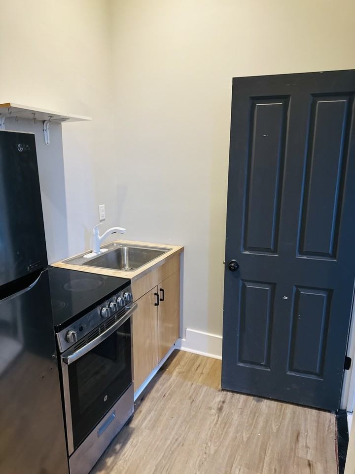 205 West McMicken Avenue - Photo 2 of 11