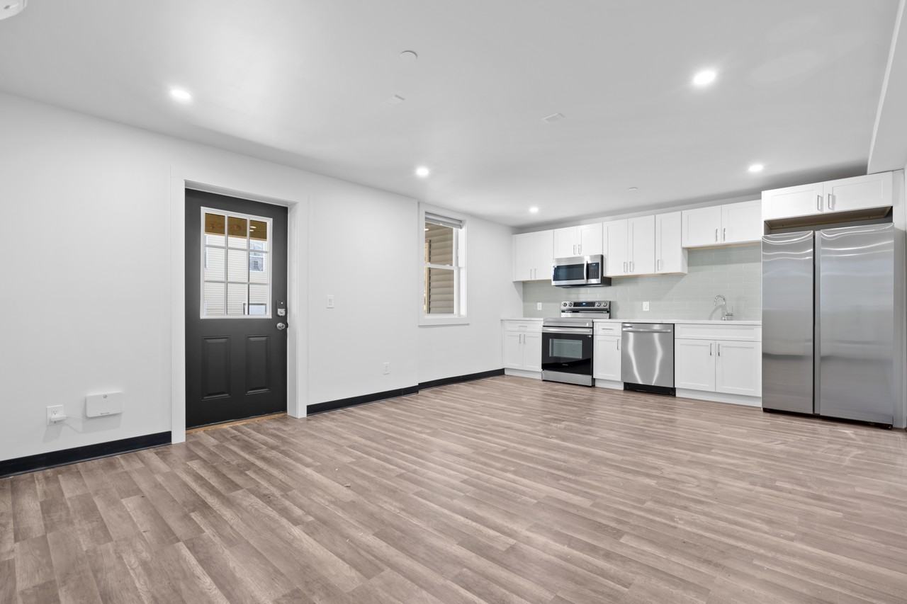 158 Pleasant Street - Building 2 - Photo 6 of 15
