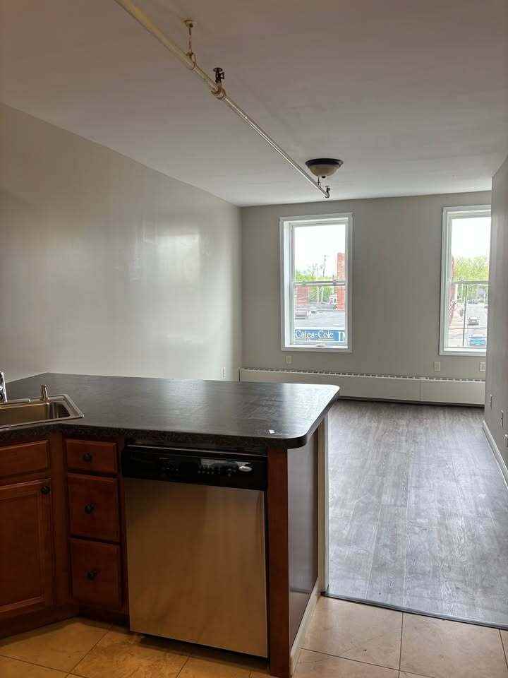 138 Main Street - Photo 4 of 8