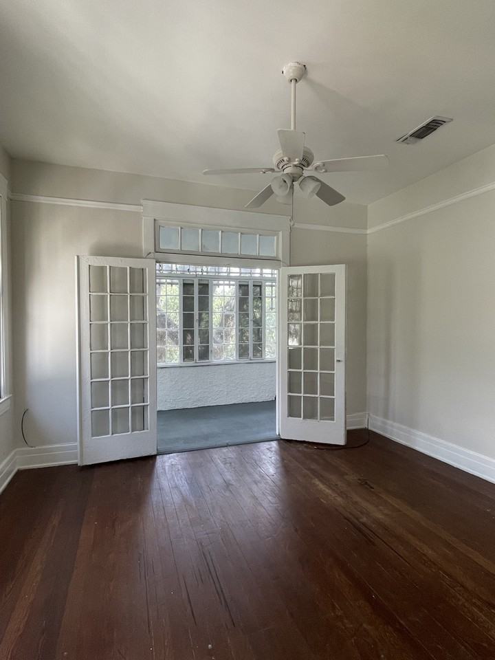 4620 St Charles - Photo 2 of 8