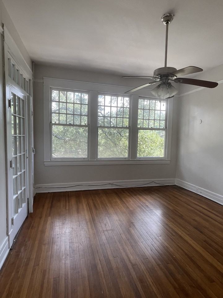 4620 St Charles - Photo 3 of 8