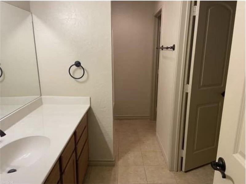 358 Oak Dr Unit 2 - Photo 4 of 4