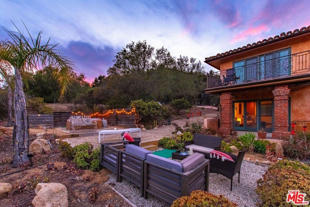 1630 1/2 Will Geer Rd - Photo 2 of 36