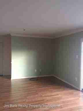 110 Brookland Ct - Photo 3 of 8