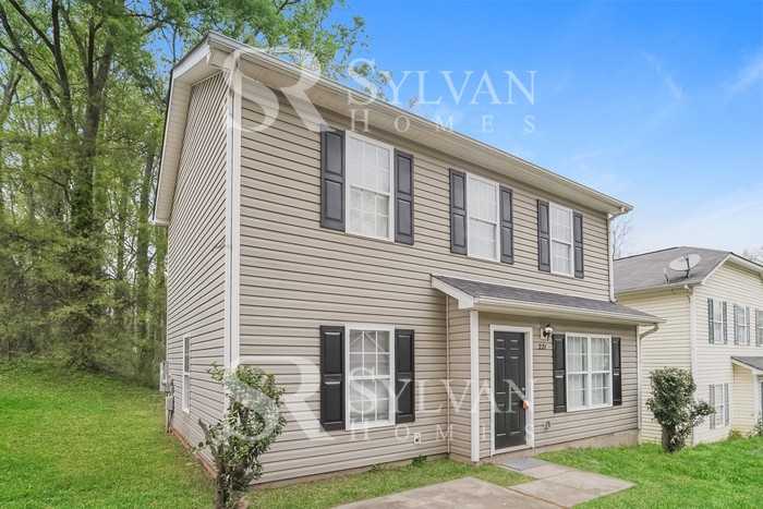 221 Centre St - Photo 2 of 15