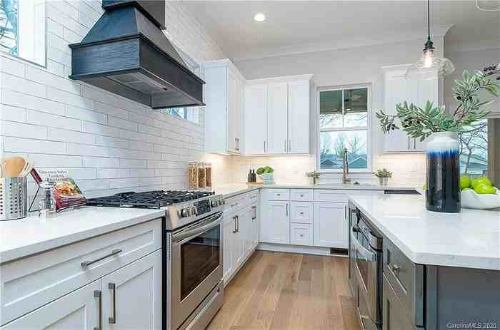 1212 Louise Ave - Photo 2 of 27