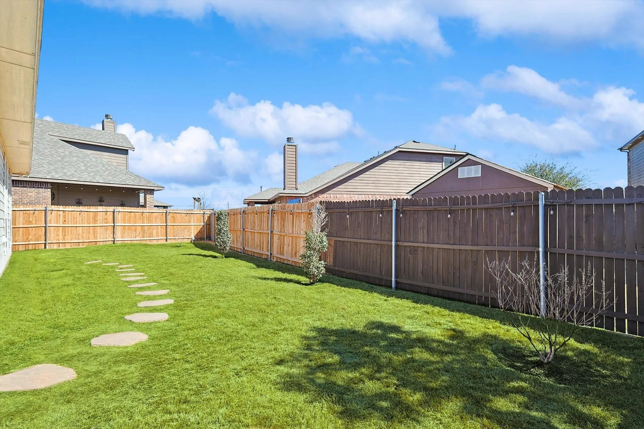 444 Delgany Trl #NA - Photo 3 of 18
