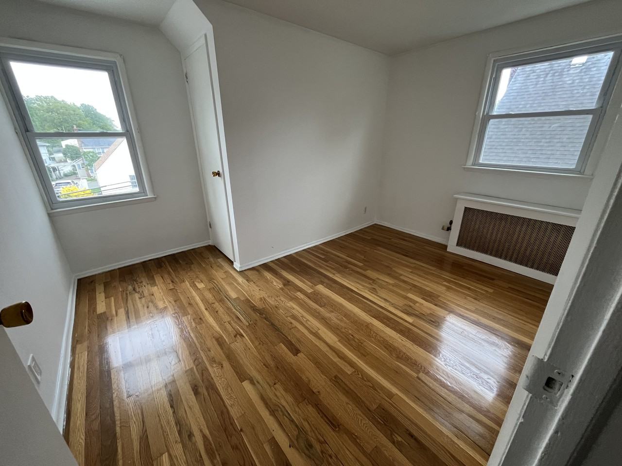 316 New Hyde Park Rd #2 - Photo 2 of 8