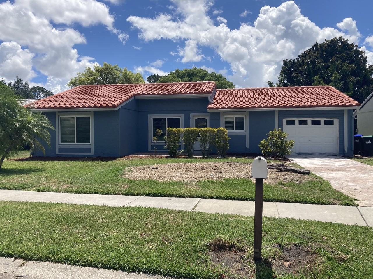 10606 Whitman Cir #NA - Photo 3 of 13