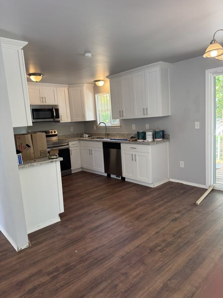 2006 Burbank Ave Nw #NA - Photo 6 of 15