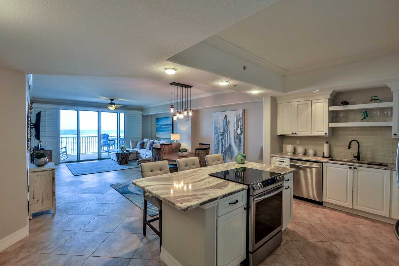 711 S Atlantic Ave #302 - Photo 7 of 17