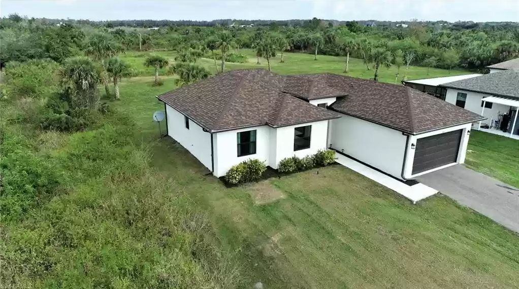 585 41st Ave Nw #NA - Photo 2 of 30